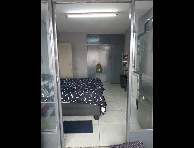 3 BEDROOM APARTMENT FOR SALE IN SUNNYSIDE